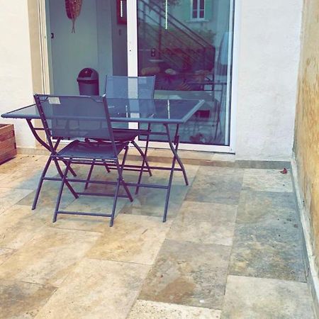 Belle Appartement Studieux Centre Ville 亞維農 外观 照片